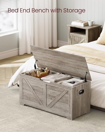 VASAGLE Storage Chest with 2 Safety Hinges, 15.7 x 39.4 x 18.1 Inches