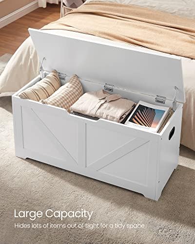 VASAGLE Storage Chest with 2 Safety Hinges, 15.7 x 39.4 x 18.1 Inches