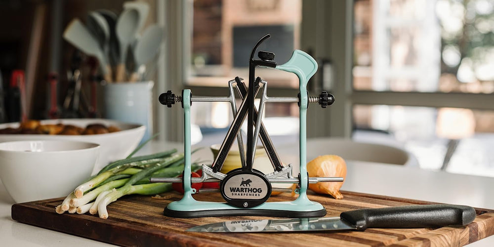 Warthog V-Sharp A4 Knife Sharpener, Diamond Rods, Metal Frame, GM Grey